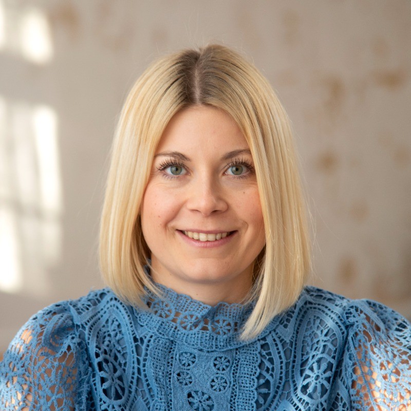 Dr. Kánya-Juhász Nóra ügyvéd portré / partnerkép